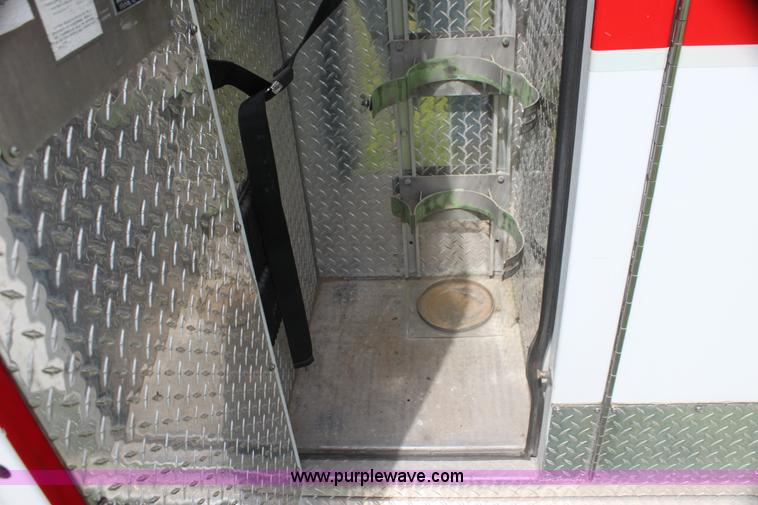 image for item H5388 2009 Ford E450 Super Duty ambulance