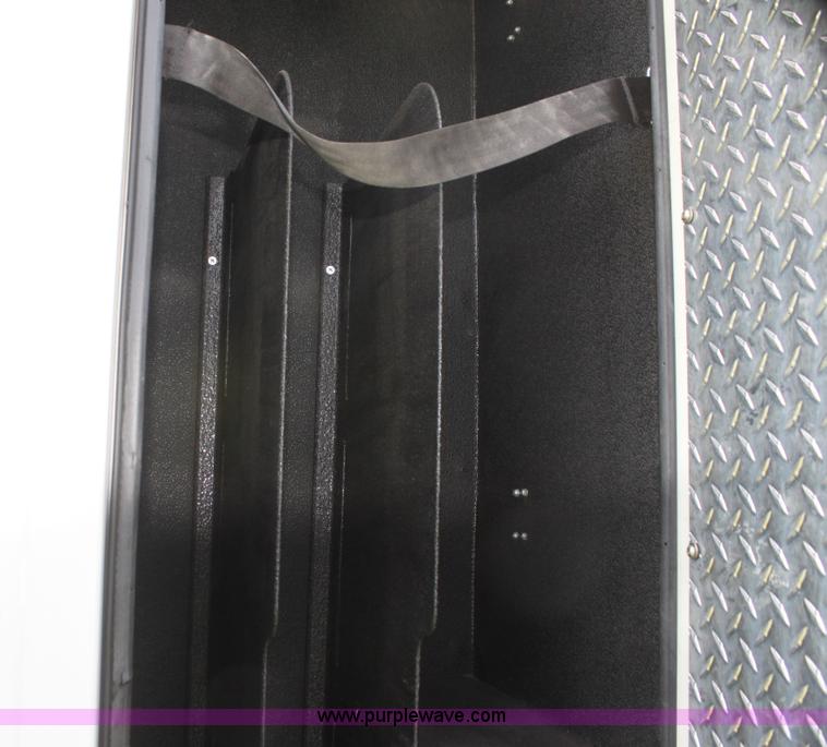 image for item H5389 2009 Ford E450 ambulance