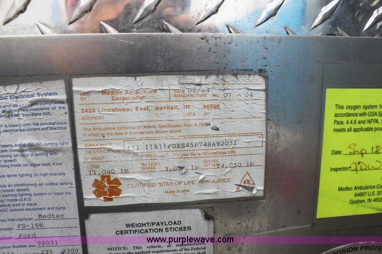 image for item H5389 2009 Ford E450 ambulance