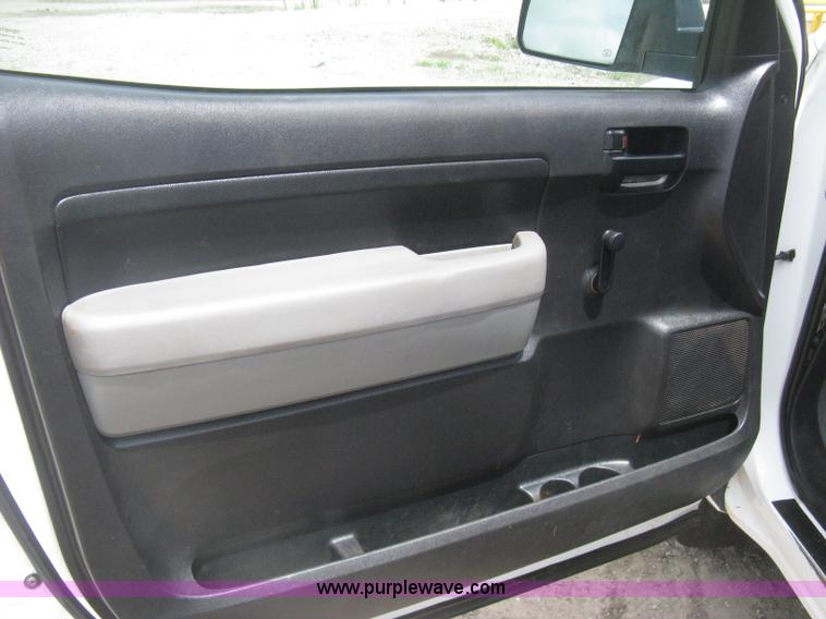 image for item H5397 2009 Toyota Tundra iForce pickup truck