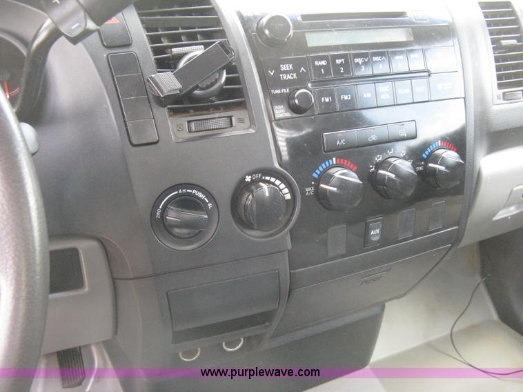 image for item H5397 2009 Toyota Tundra iForce pickup truck