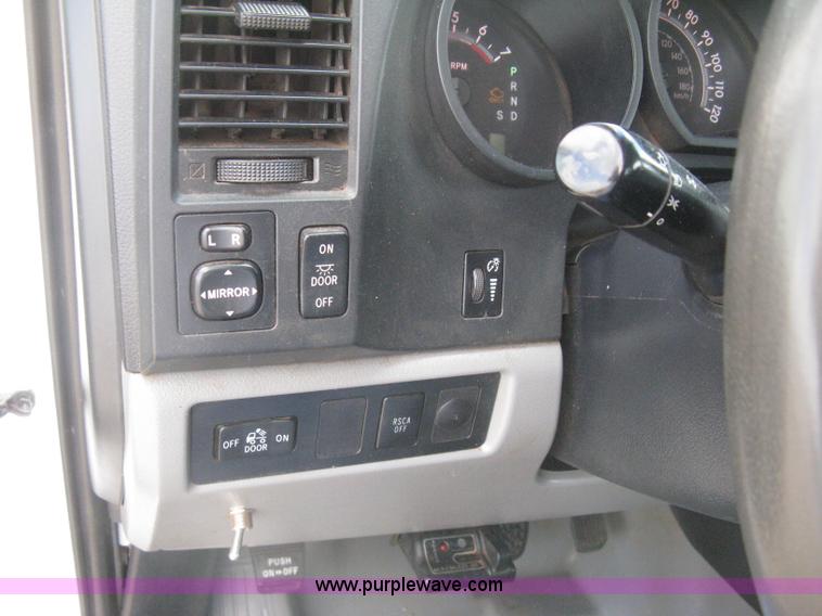 image for item H5397 2009 Toyota Tundra iForce pickup truck