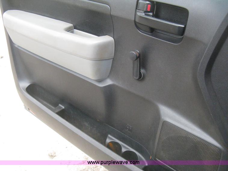 image for item H5397 2009 Toyota Tundra iForce pickup truck