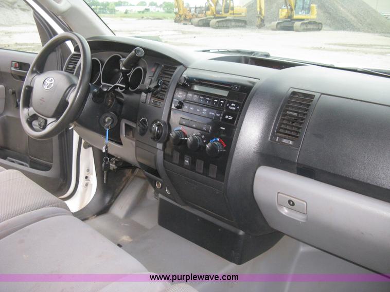 image for item H5397 2009 Toyota Tundra iForce pickup truck