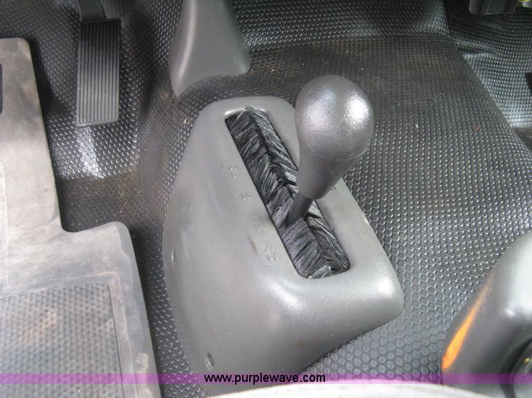 image for item H5398 2006 Chevrolet Silverado 2500HD pickup truck