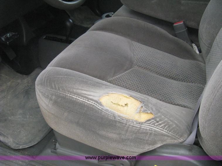 image for item H5398 2006 Chevrolet Silverado 2500HD pickup truck