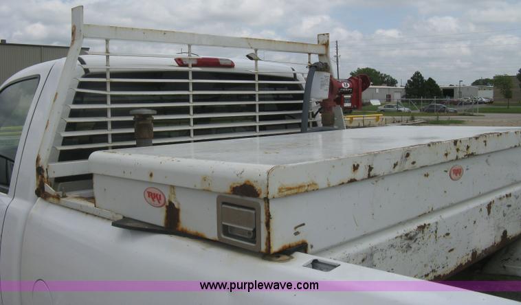 image for item H5398 2006 Chevrolet Silverado 2500HD pickup truck