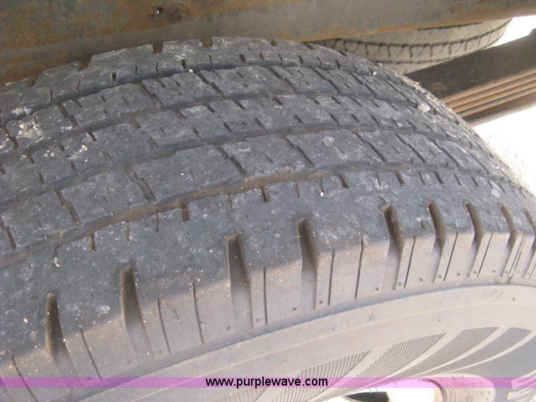 image for item H5398 2006 Chevrolet Silverado 2500HD pickup truck