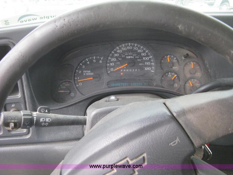 image for item H5404 2006 Chevrolet Silverado 2500HD Ext. Cab pickup truck