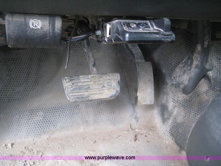 image for item H5404 2006 Chevrolet Silverado 2500HD Ext. Cab pickup truck