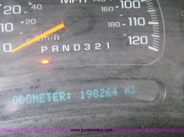 image for item H5404 2006 Chevrolet Silverado 2500HD Ext. Cab pickup truck