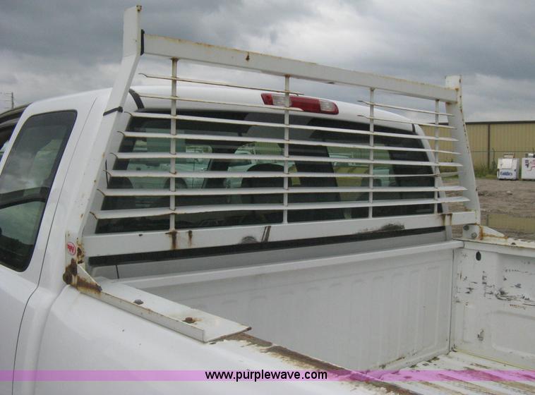 image for item H5404 2006 Chevrolet Silverado 2500HD Ext. Cab pickup truck