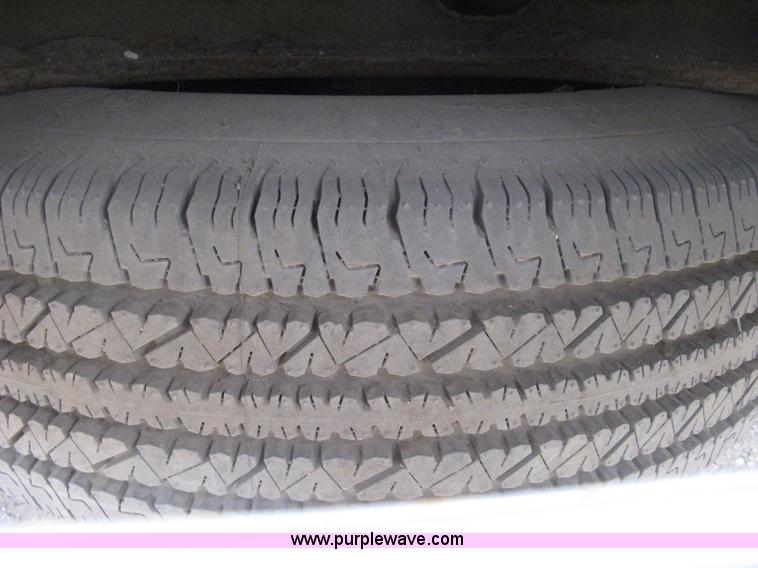 image for item H5404 2006 Chevrolet Silverado 2500HD Ext. Cab pickup truck