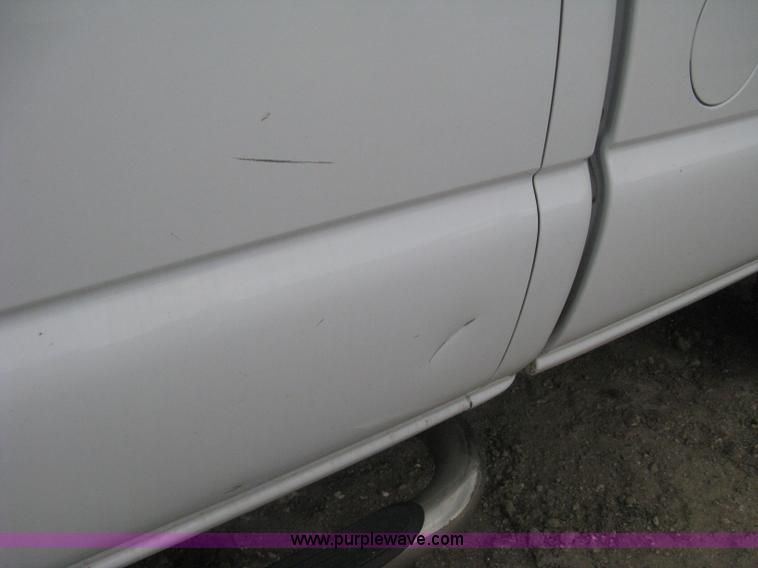 image for item H5404 2006 Chevrolet Silverado 2500HD Ext. Cab pickup truck