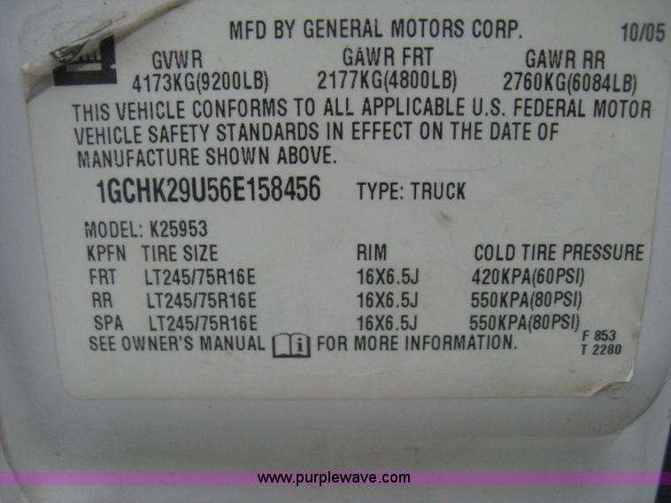 image for item H5404 2006 Chevrolet Silverado 2500HD Ext. Cab pickup truck