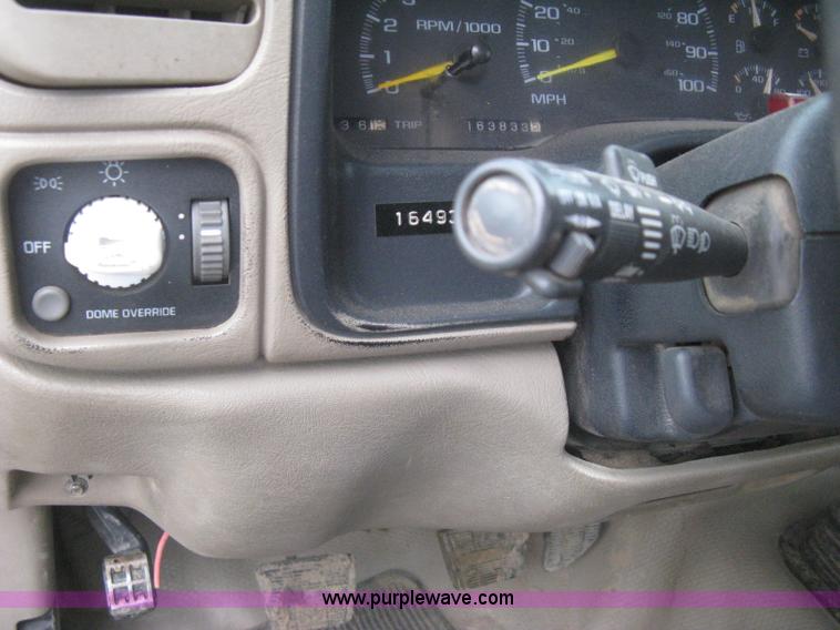 image for item H5406 1997 GMC Sierra 3500 SL service truck