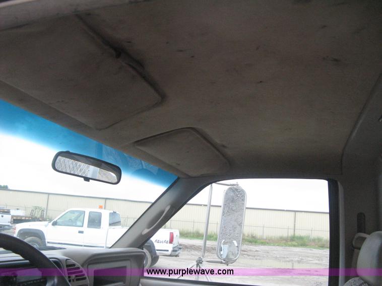 image for item H5406 1997 GMC Sierra 3500 SL service truck