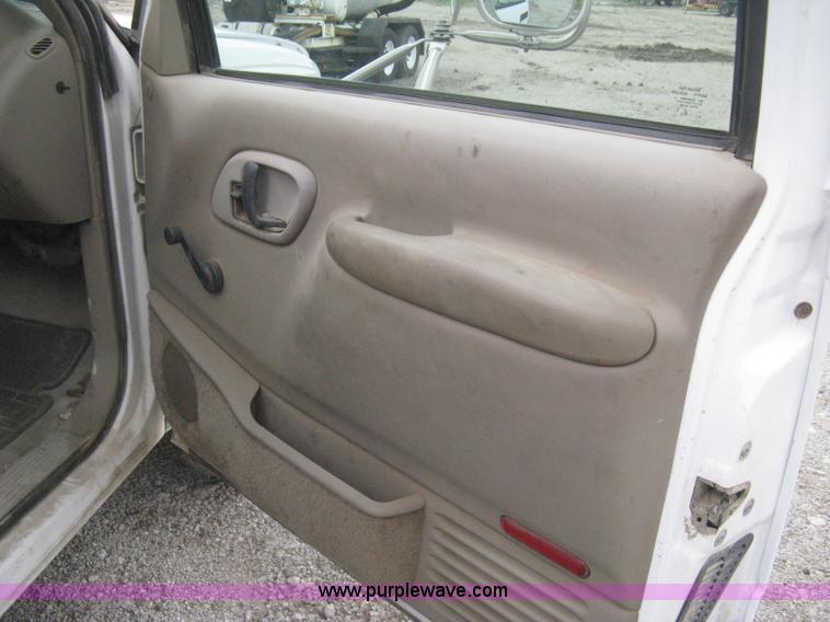 image for item H5406 1997 GMC Sierra 3500 SL service truck