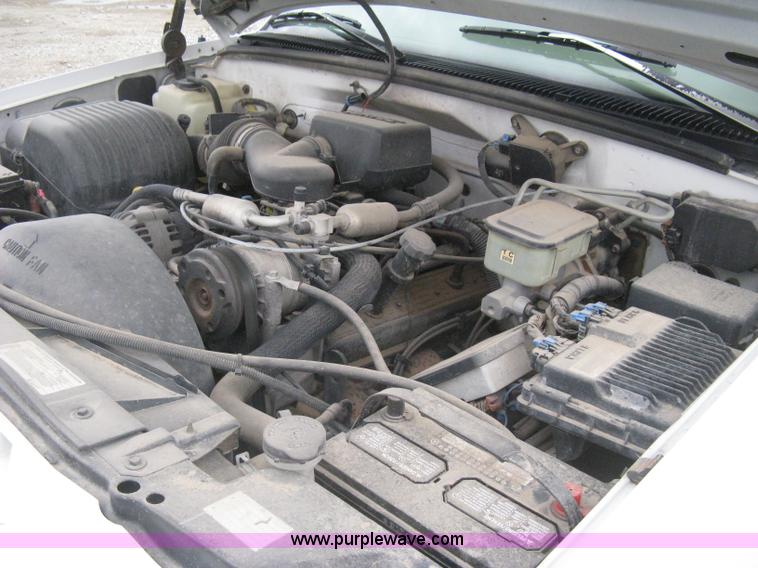 image for item H5406 1997 GMC Sierra 3500 SL service truck