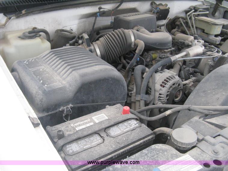 image for item H5406 1997 GMC Sierra 3500 SL service truck