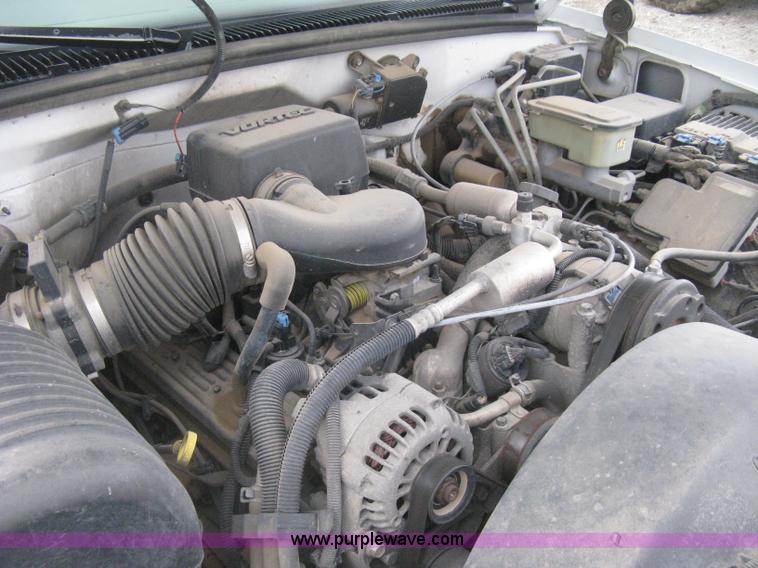 image for item H5406 1997 GMC Sierra 3500 SL service truck