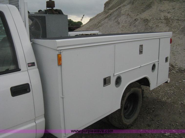image for item H5406 1997 GMC Sierra 3500 SL service truck