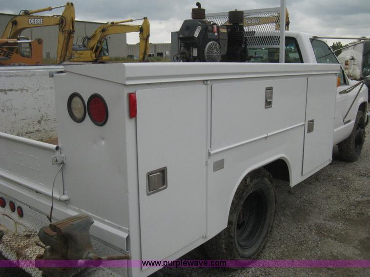 image for item H5406 1997 GMC Sierra 3500 SL service truck