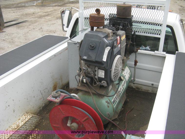 image for item H5406 1997 GMC Sierra 3500 SL service truck