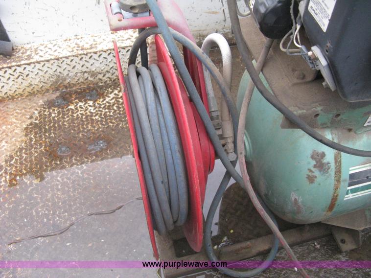 image for item H5406 1997 GMC Sierra 3500 SL service truck