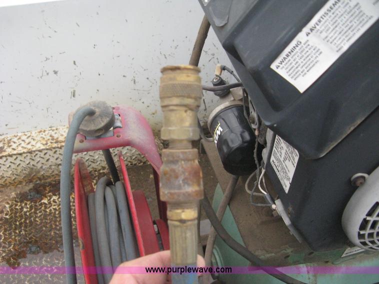 image for item H5406 1997 GMC Sierra 3500 SL service truck