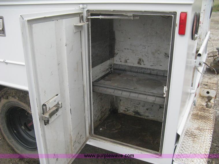 image for item H5406 1997 GMC Sierra 3500 SL service truck