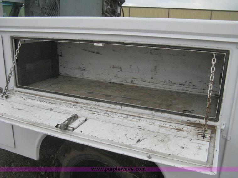 image for item H5406 1997 GMC Sierra 3500 SL service truck