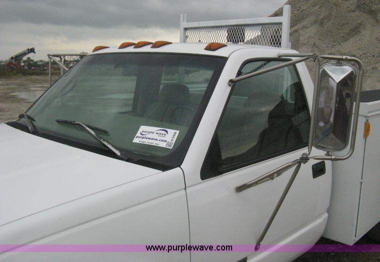 image for item H5406 1997 GMC Sierra 3500 SL service truck