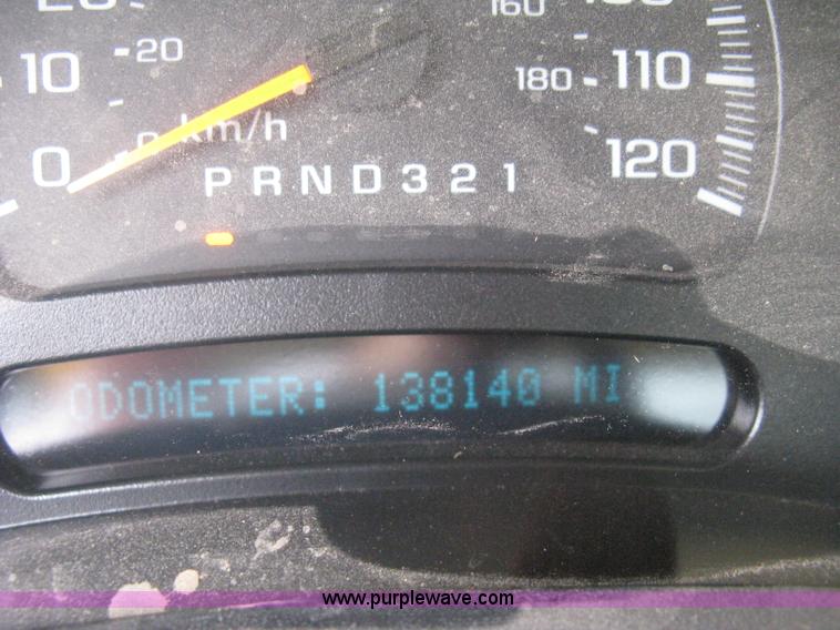 image for item H5411 2006 GMC Sierra 1500 Ext. Cab pickup truck