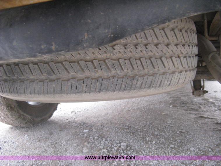 image for item H5411 2006 GMC Sierra 1500 Ext. Cab pickup truck