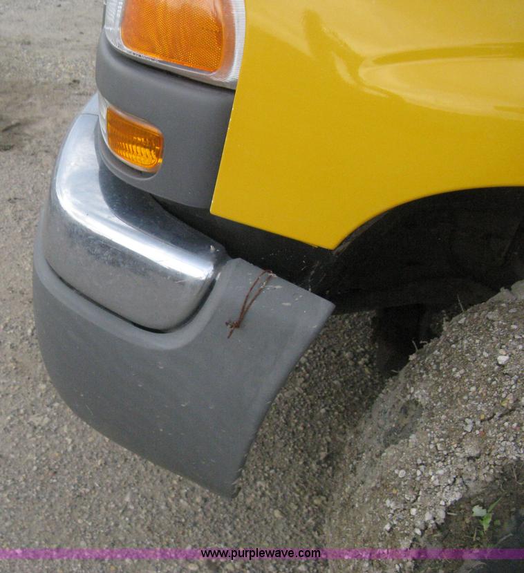 image for item H5411 2006 GMC Sierra 1500 Ext. Cab pickup truck