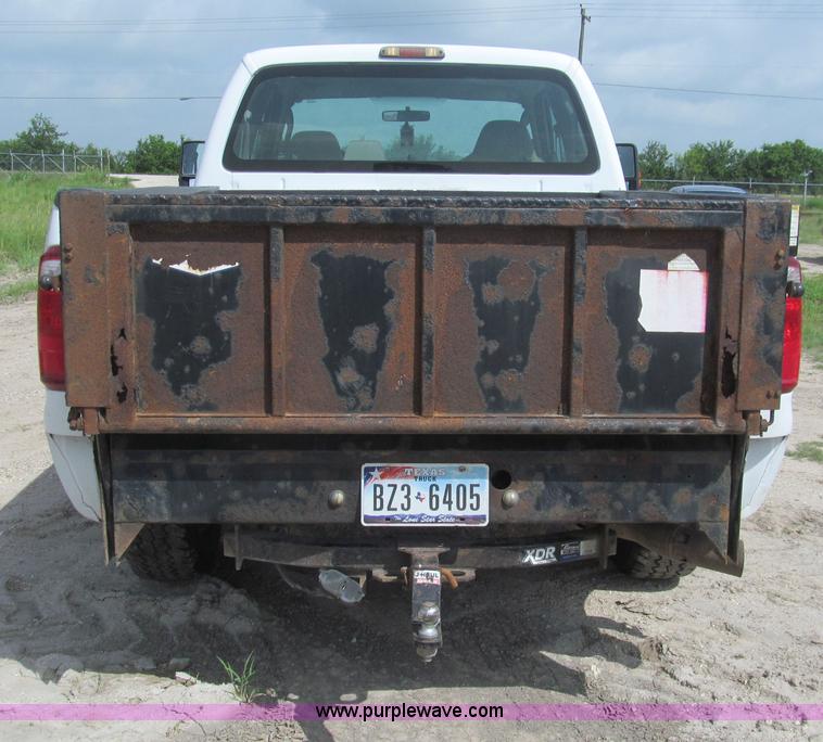 image for item H8942 2008 Ford F250 Super Duty XLT SuperCab pickup truck