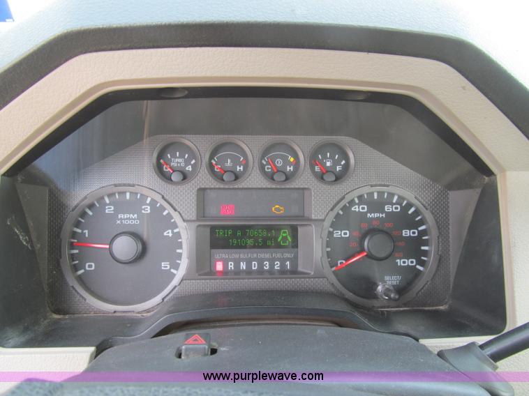 image for item H8942 2008 Ford F250 Super Duty XLT SuperCab pickup truck