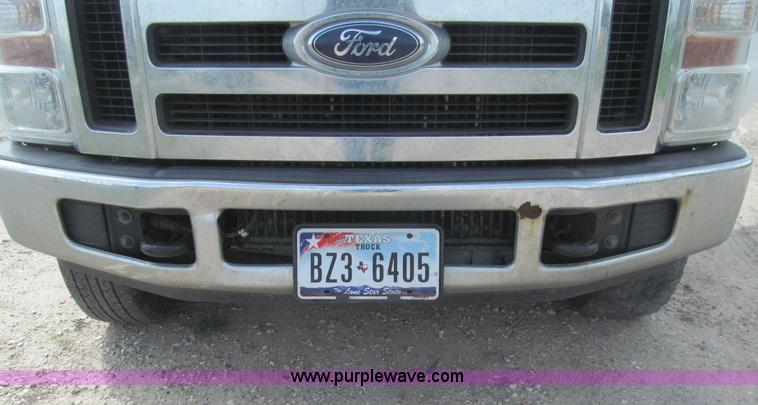 image for item H8942 2008 Ford F250 Super Duty XLT SuperCab pickup truck