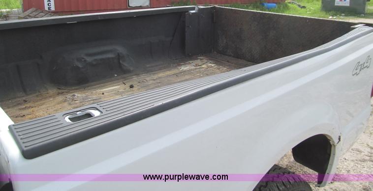 image for item H8942 2008 Ford F250 Super Duty XLT SuperCab pickup truck