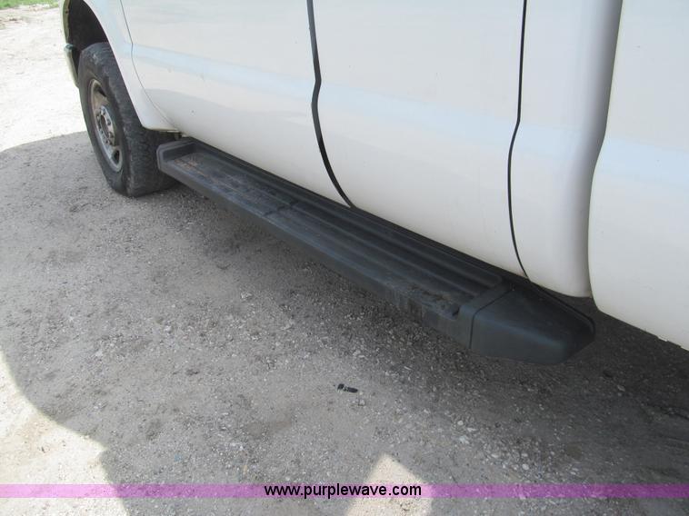 image for item H8942 2008 Ford F250 Super Duty XLT SuperCab pickup truck