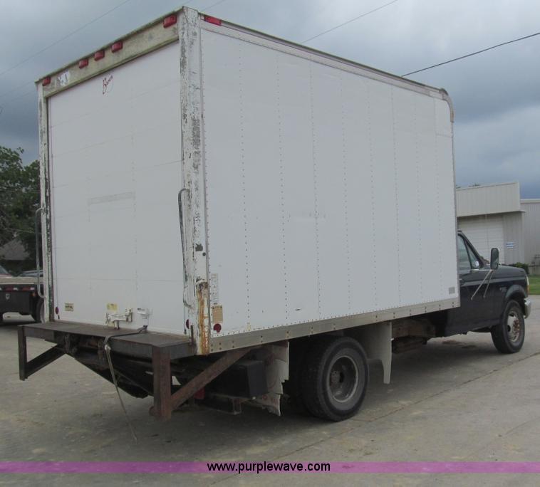 image for item H8967 1997 Ford F350 XL box truck
