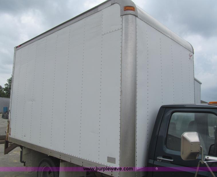 image for item H8967 1997 Ford F350 XL box truck