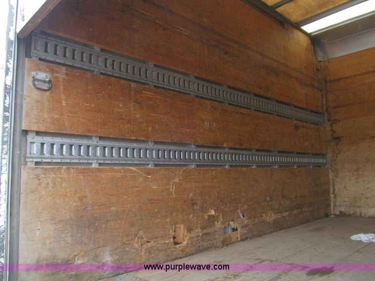 image for item H8967 1997 Ford F350 XL box truck