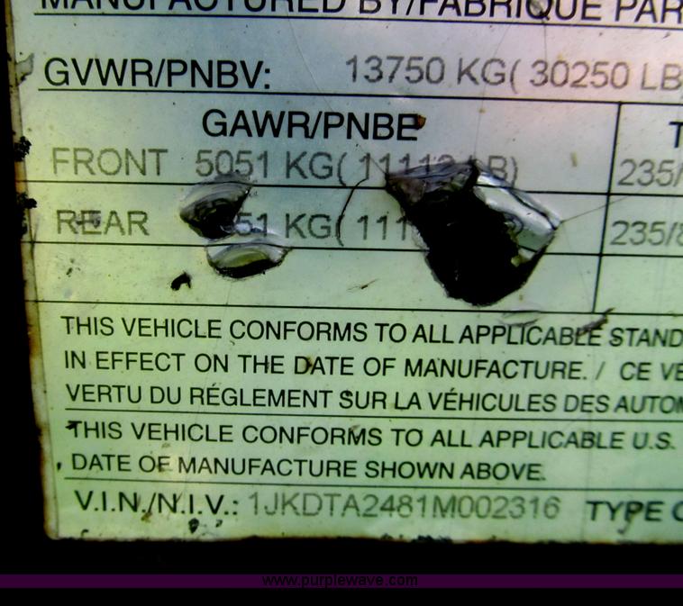 image for item H8975 2001 Interstate 24DTA equipment trailer