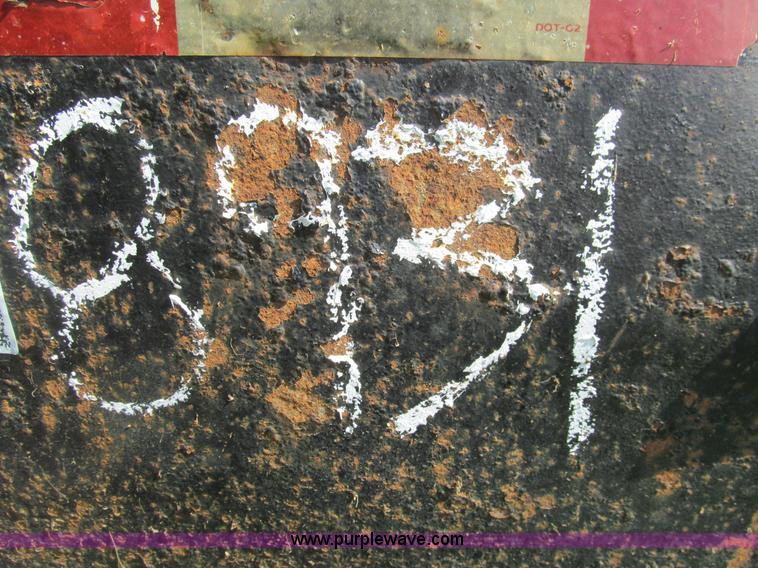 image for item H8976 1991 Contrail D24 equipment trailer