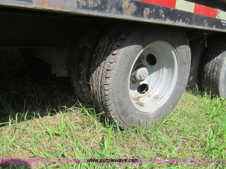 image for item H8977 1990 Contrail D24 equipment trailer