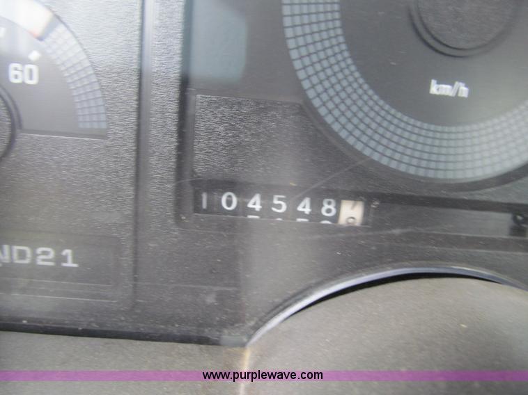 image for item H8979 1990 GMC Sierra 1500 pickup truck