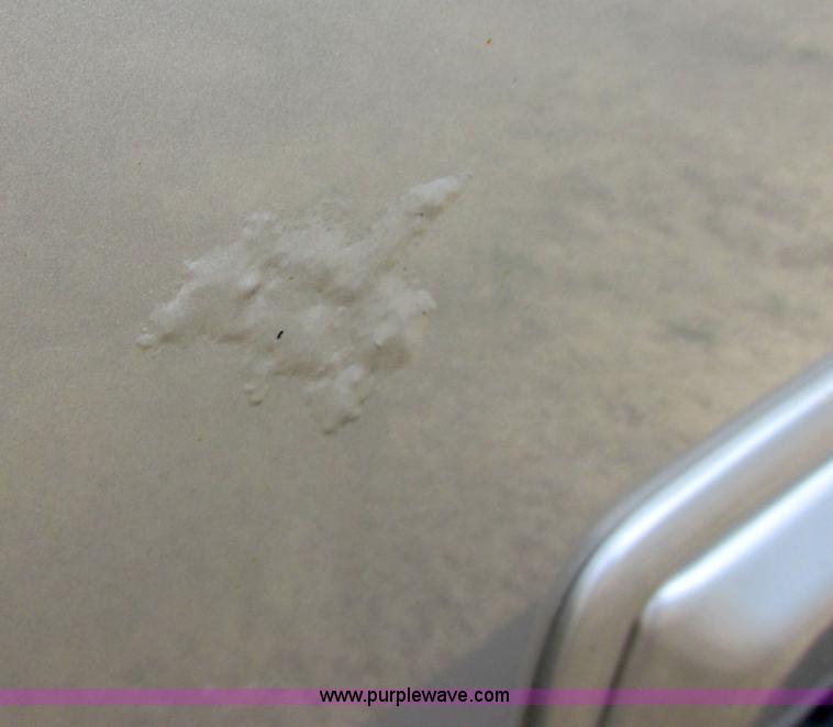 image for item I2517 2004 GMC Yukon SLT SUV