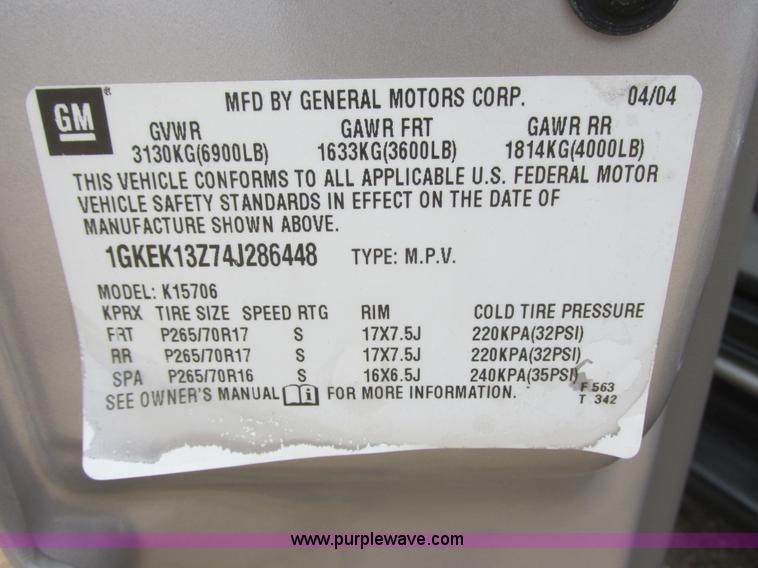 image for item I2517 2004 GMC Yukon SLT SUV